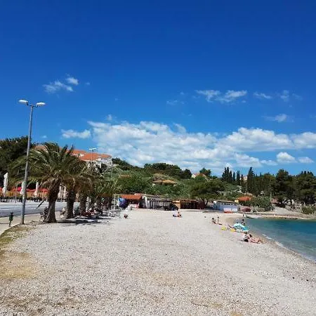 Mont Blanc Apartman Necujam